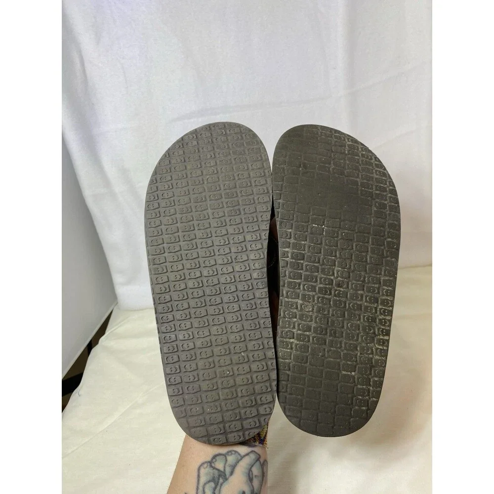 Sanuk Men's Flip Flops Sandals Shoes size 6/7 Brown Thongs Open Toe